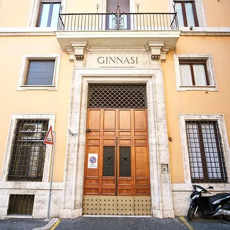 Ginnasi Palace Penthouse * Roma