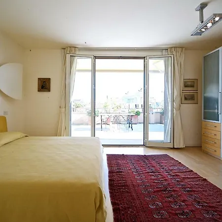 Ginnasi Palace Penthouse * Roma